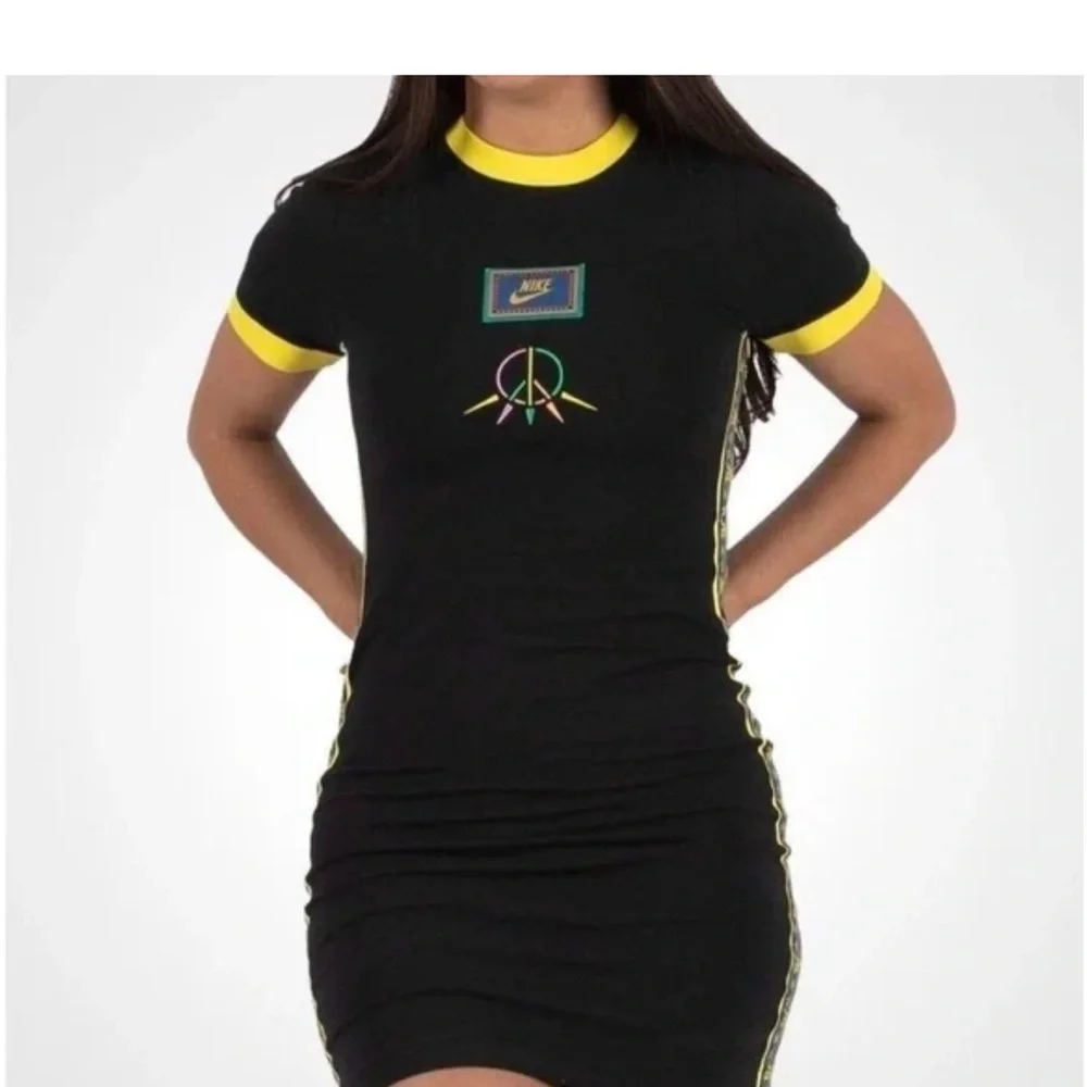 Nike Women's Essential Peace Bodycon Dress - Picture 2 of 12